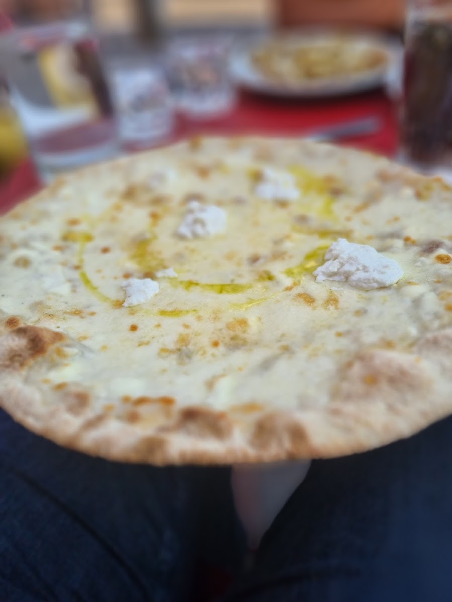 Bonvivant Pizza-7