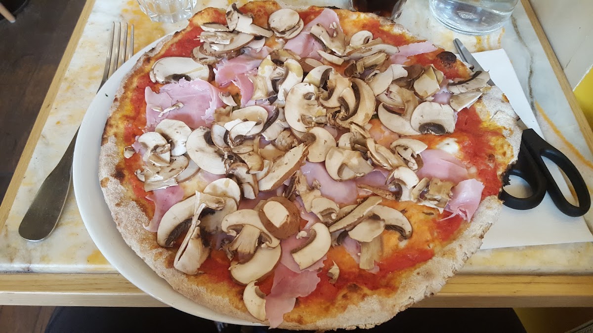 Bonvivant Pizza-8