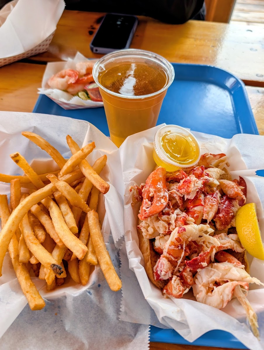 Boothbay Lobster Wharf-3