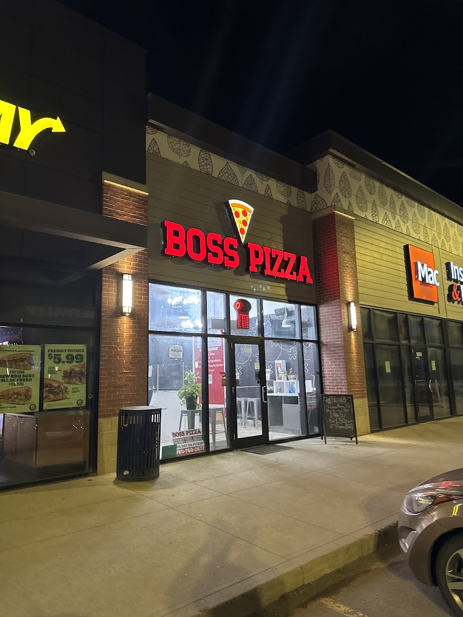 Boss Pizza & Bar