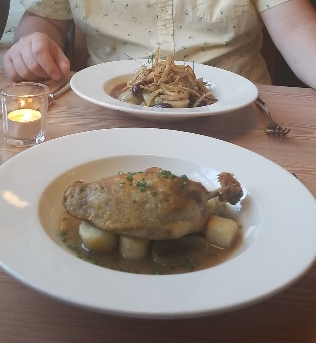 Botanica Restaurant And Gin Bar-8