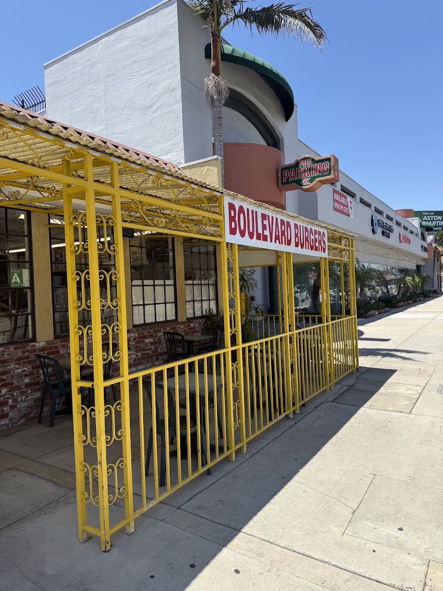 Boulevard Burgers