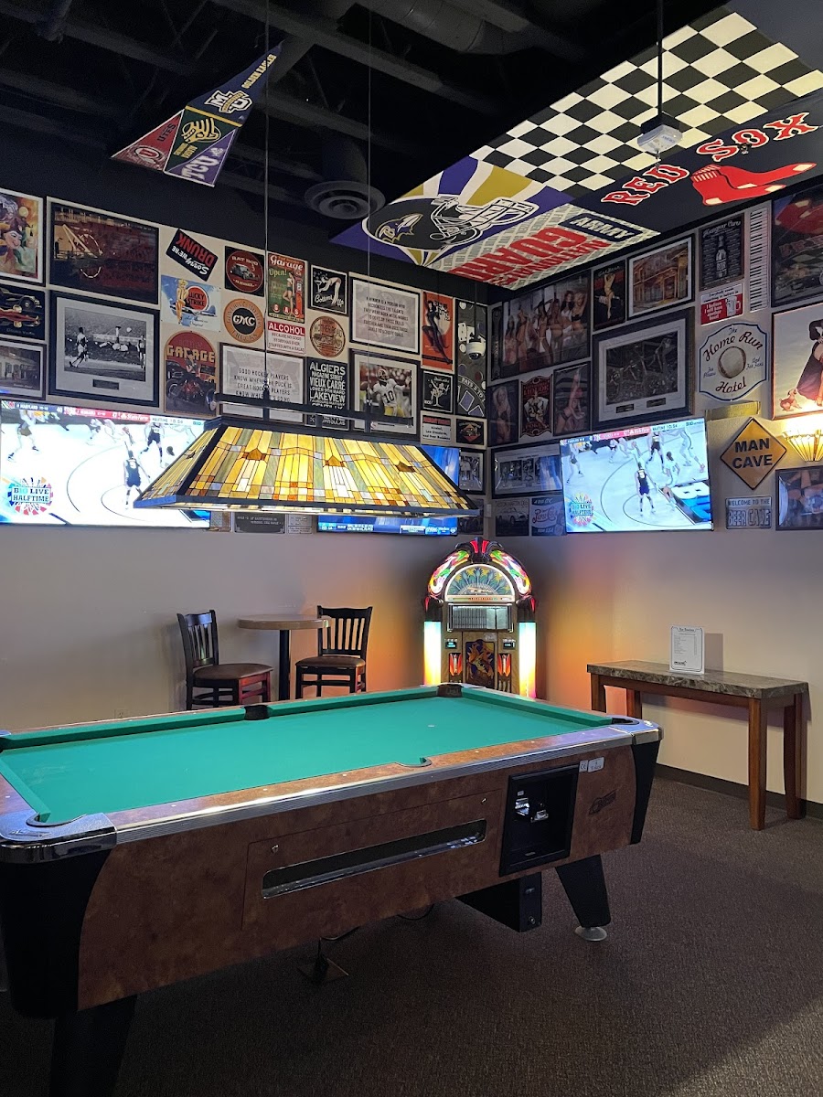 Bourbon Street Sports Bar-3