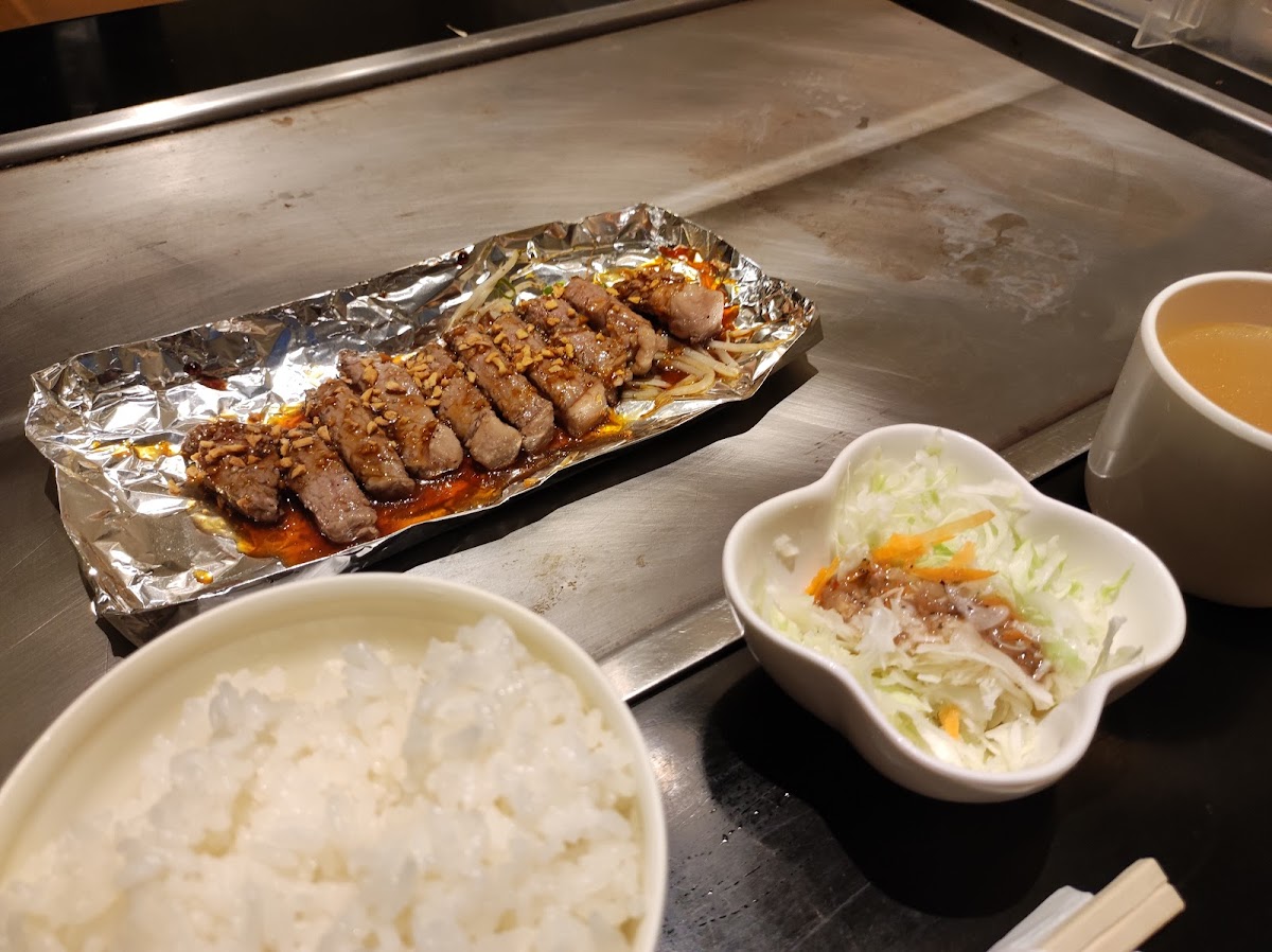 Bowls Kitchen-10