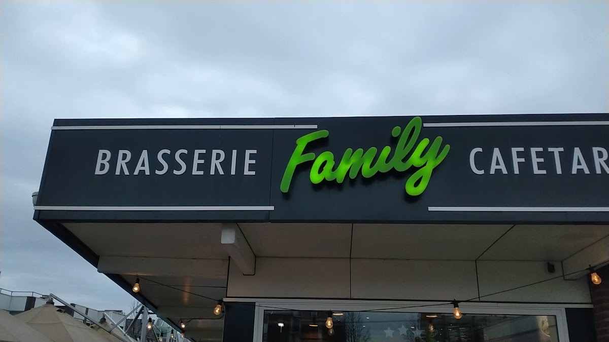 Brasserie Cafetaria Family Lisse-2