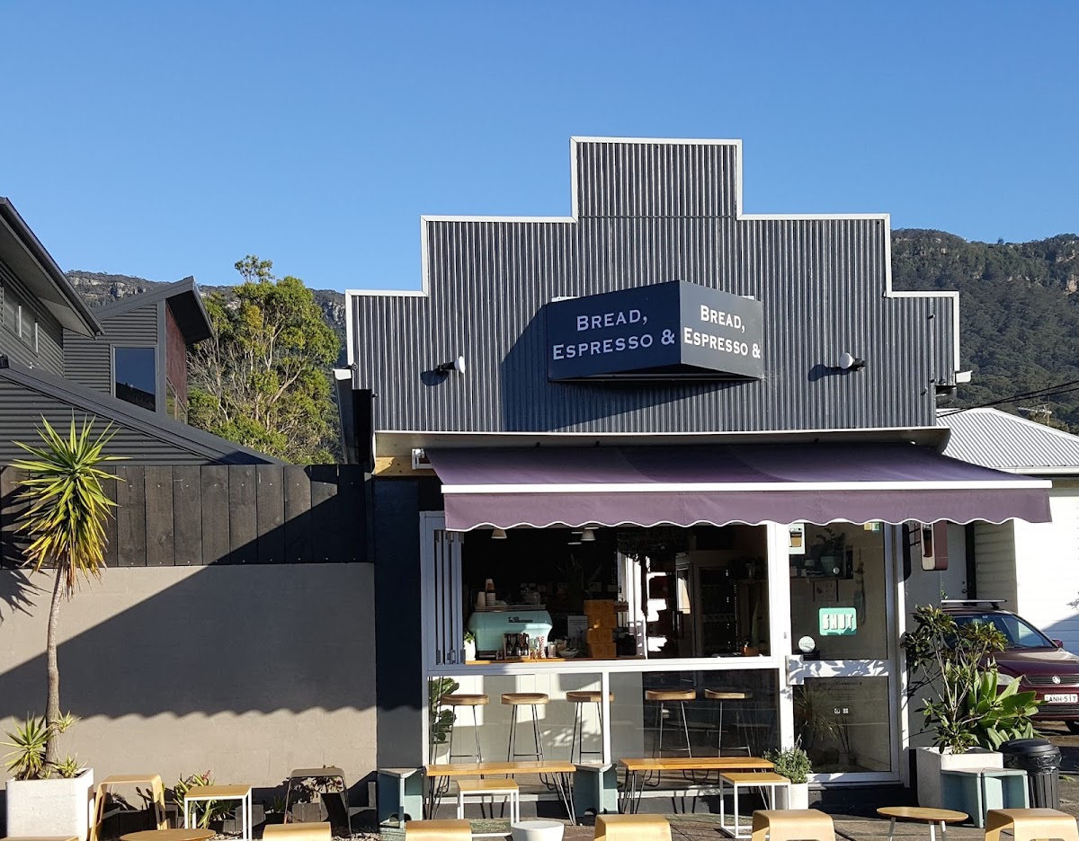 Bread, Espresso & Thirroul