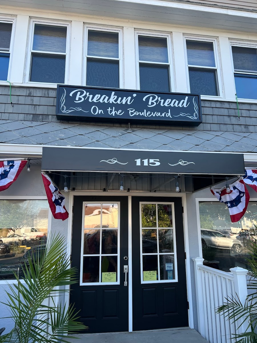 Breakin Bread On The Boulevard