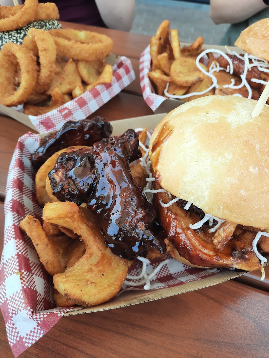 Brent's Burgers-8