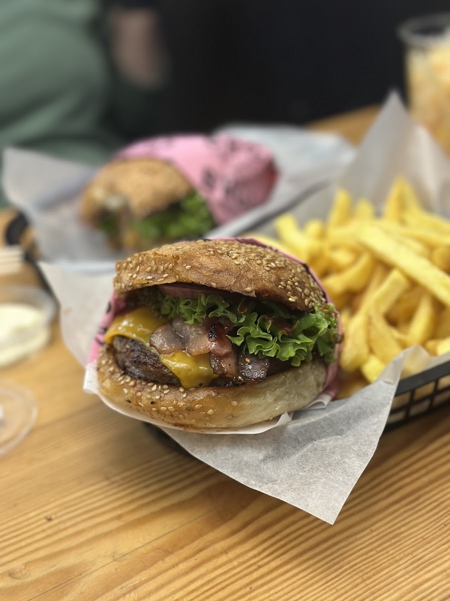 Brgrs. Bio Beef Burger Mitte-4