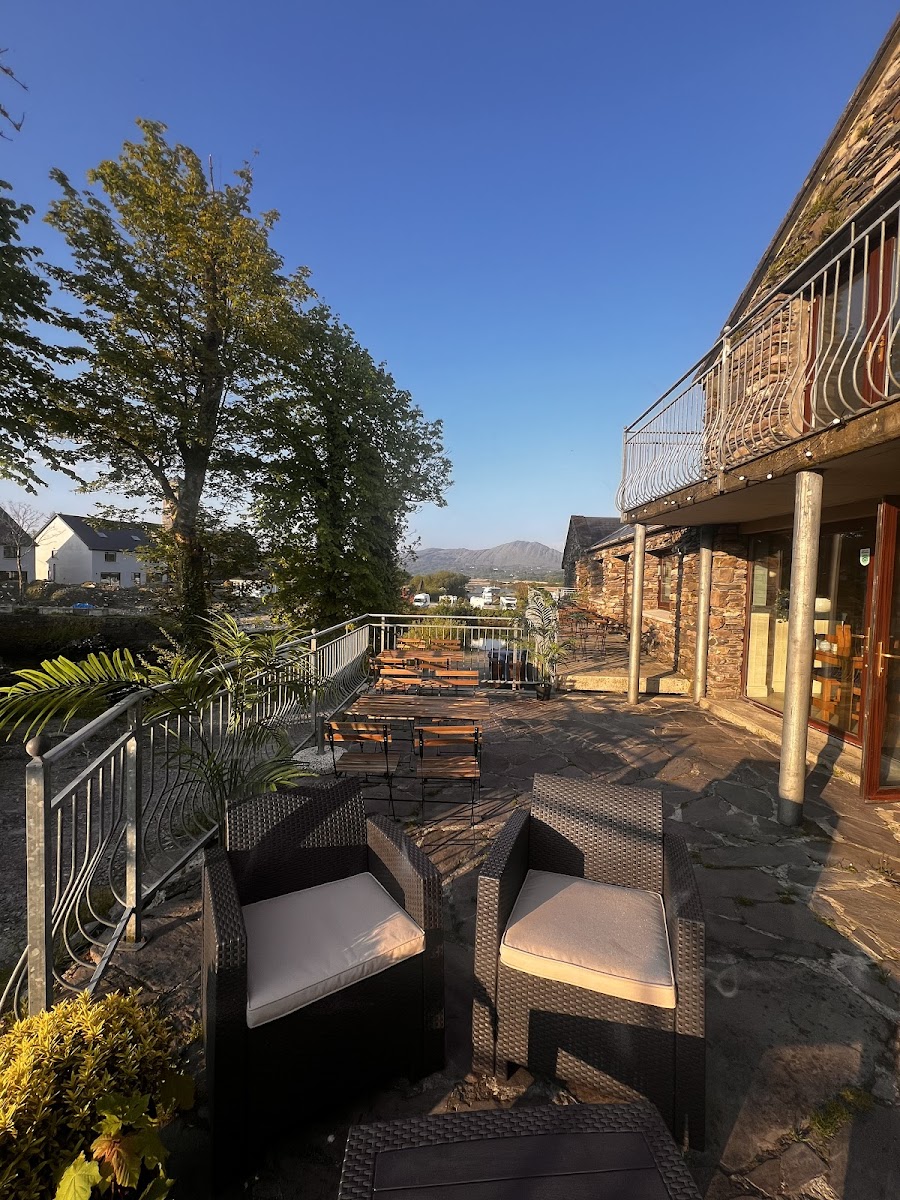 Bridge Cafe & Bistro