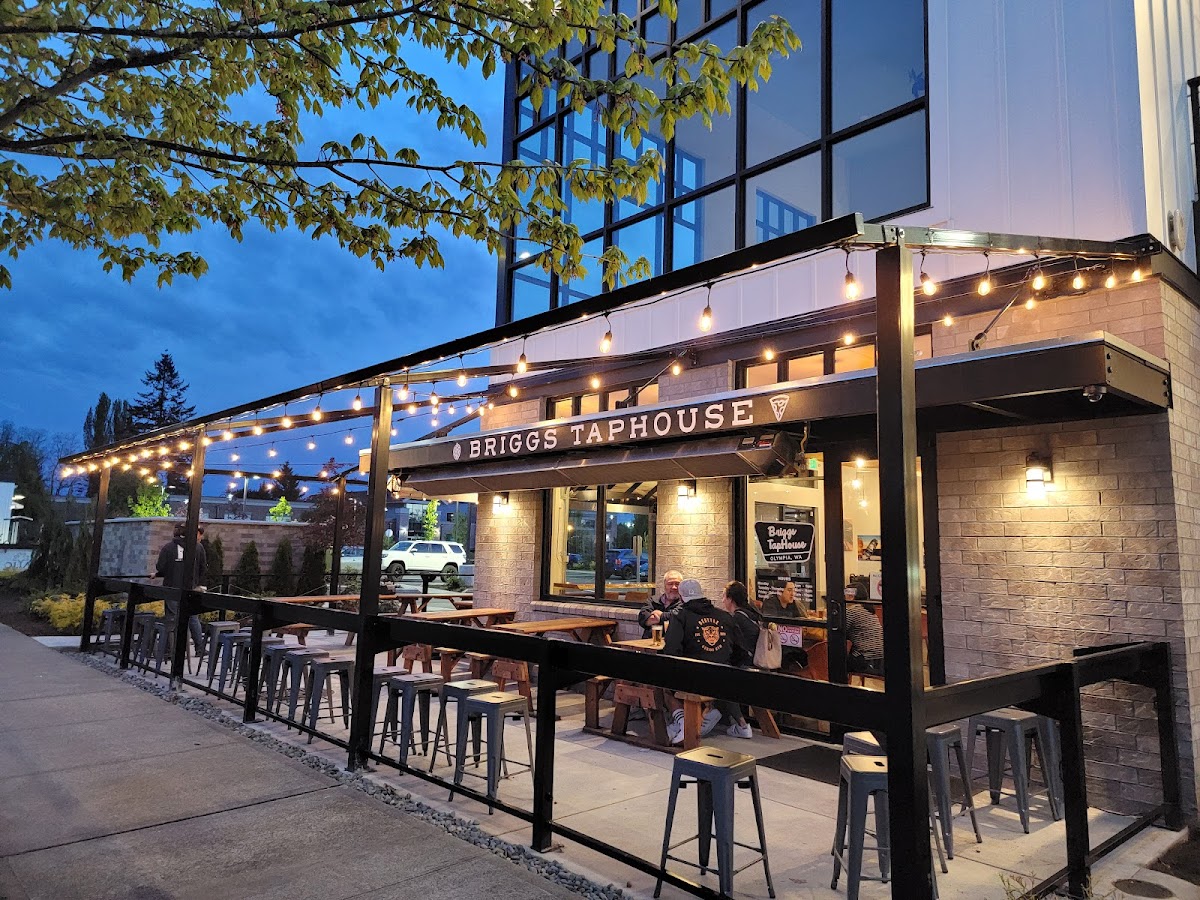 Briggs Taphouse