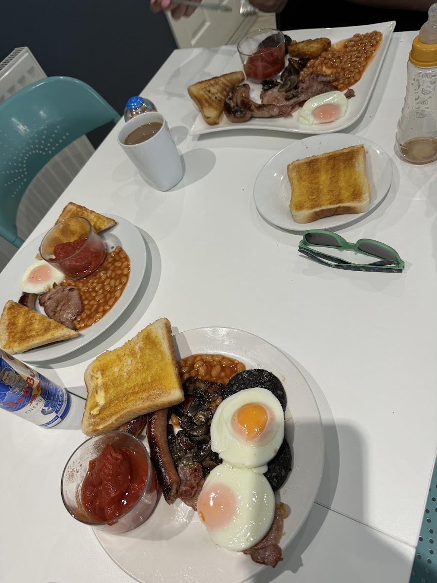 Brunch! Cafe And Takeaway-5