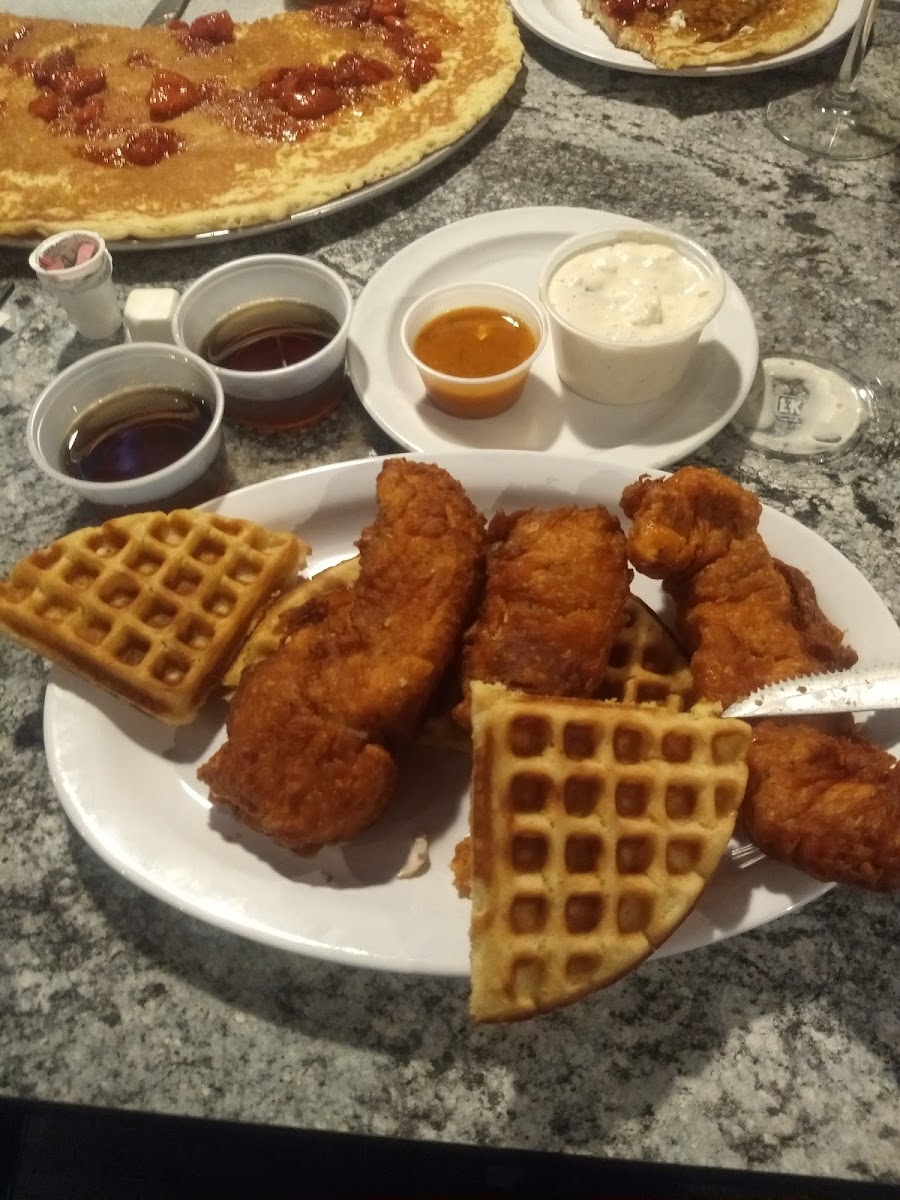 Btb Wood Fired Pizza Bar & Grill-6