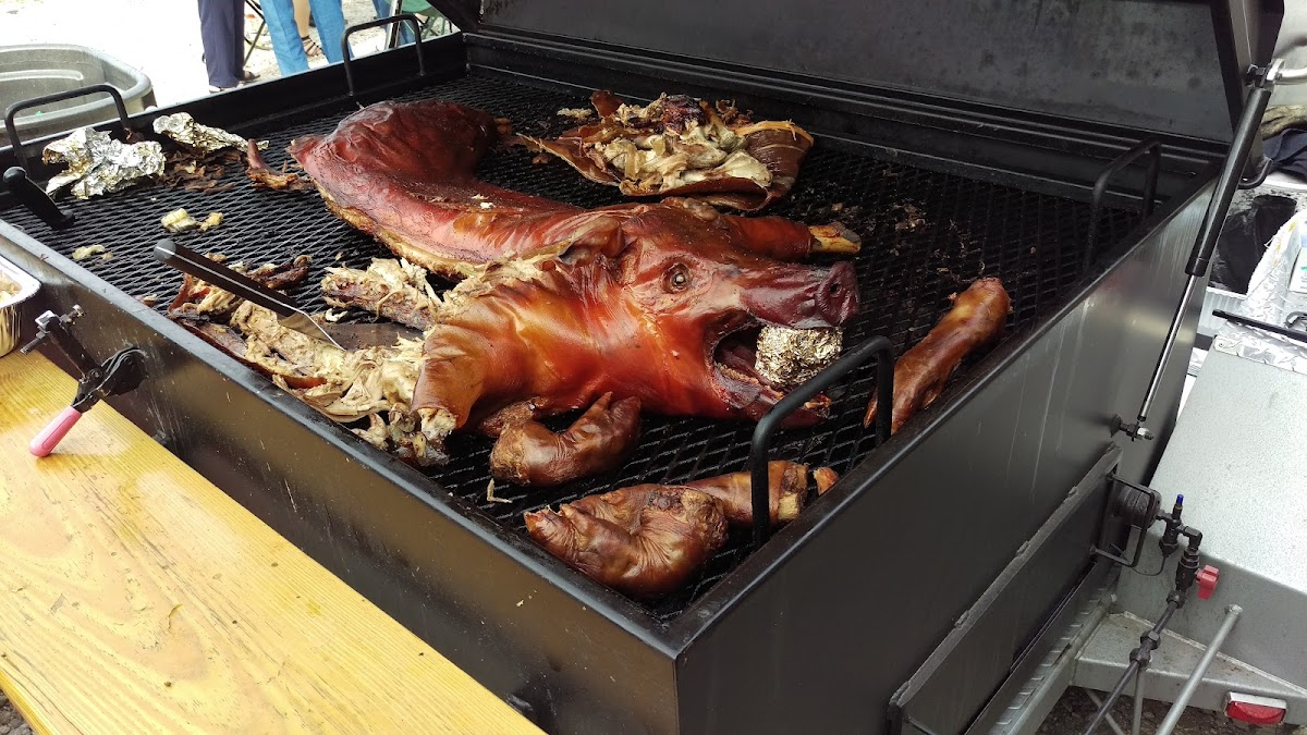 Bucky's Bar-B-Q-6