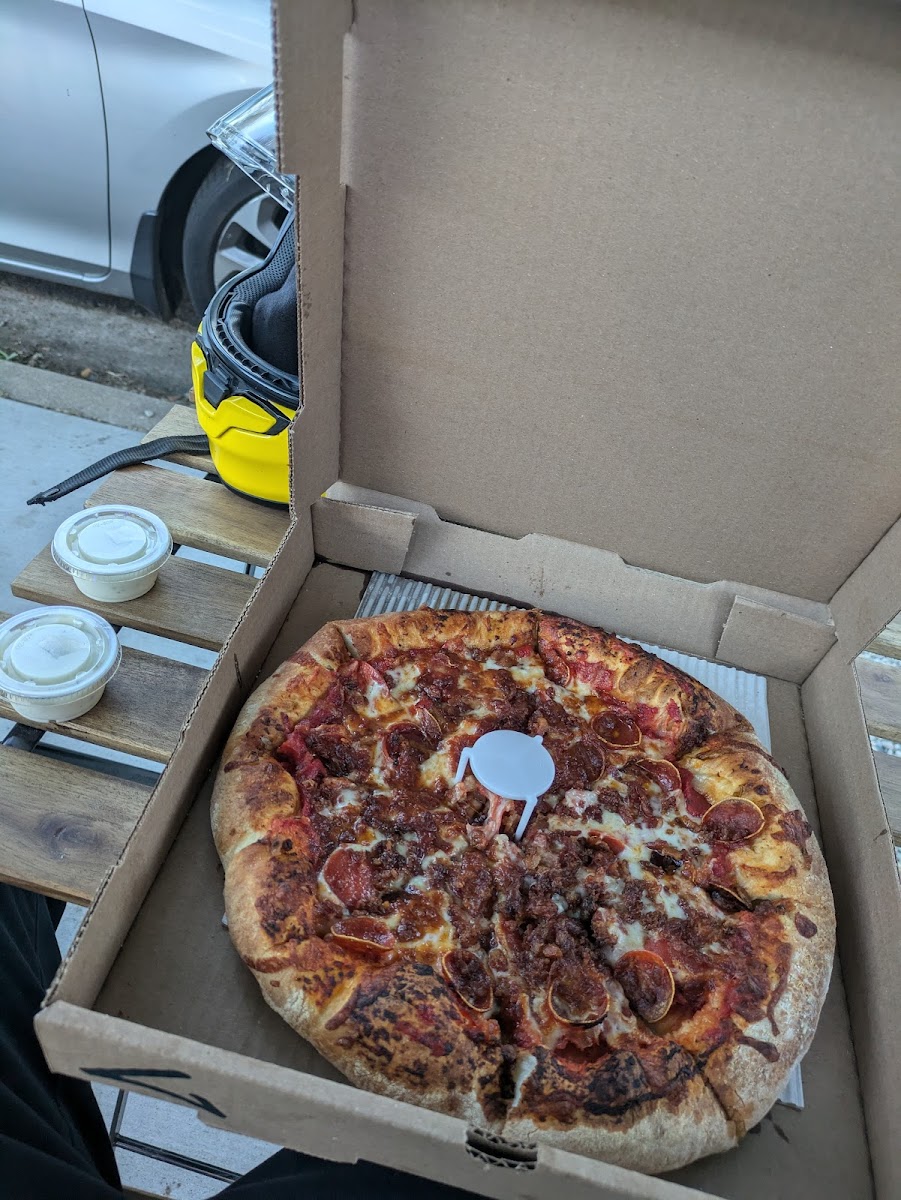 Buffalo Pizza & Ice Cream Co-4