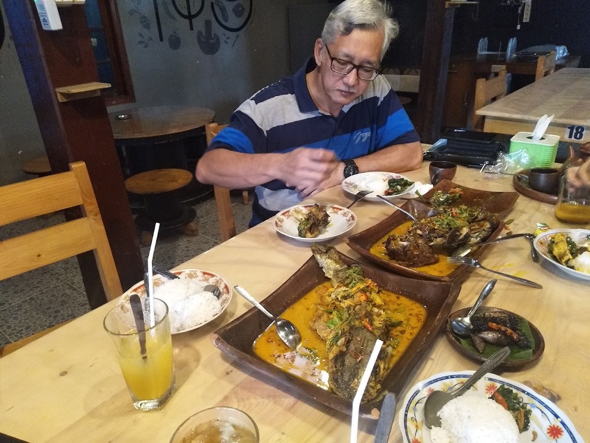 Bukit Menoreh Resto & Coffee-5