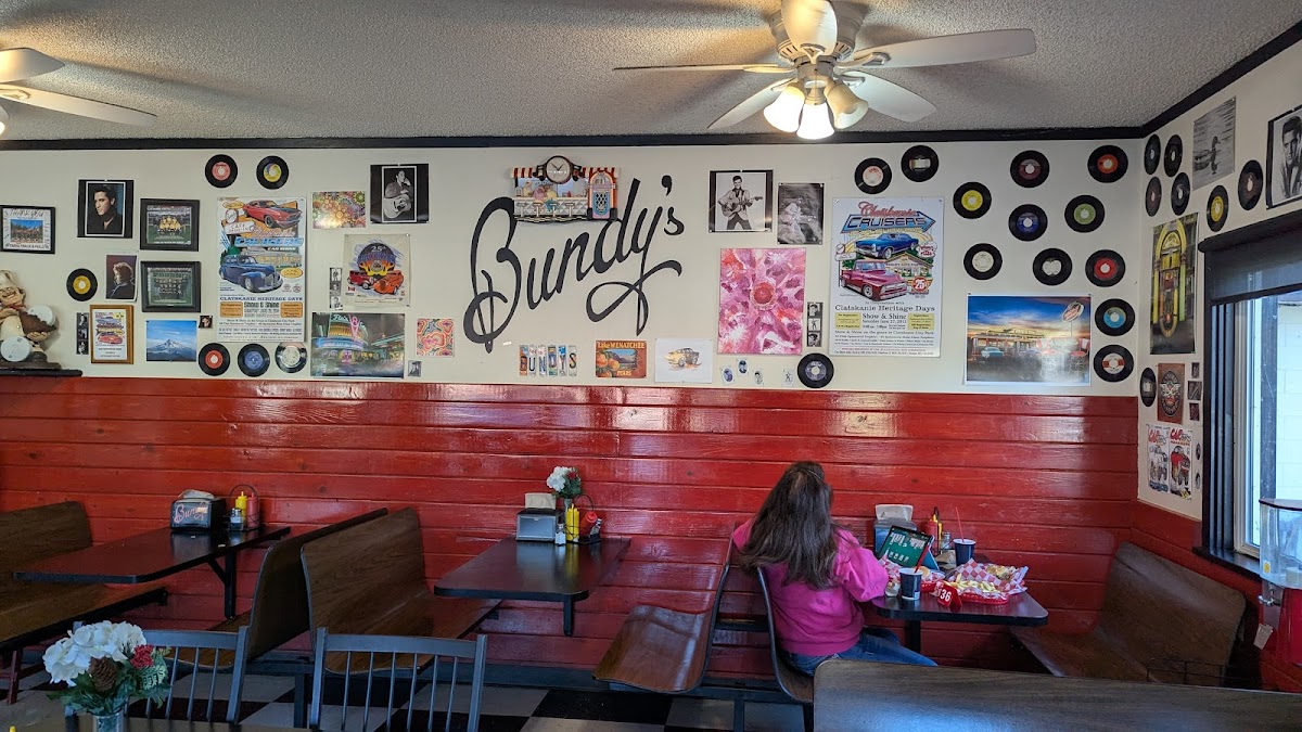 Bundy's Cafe Drive-In