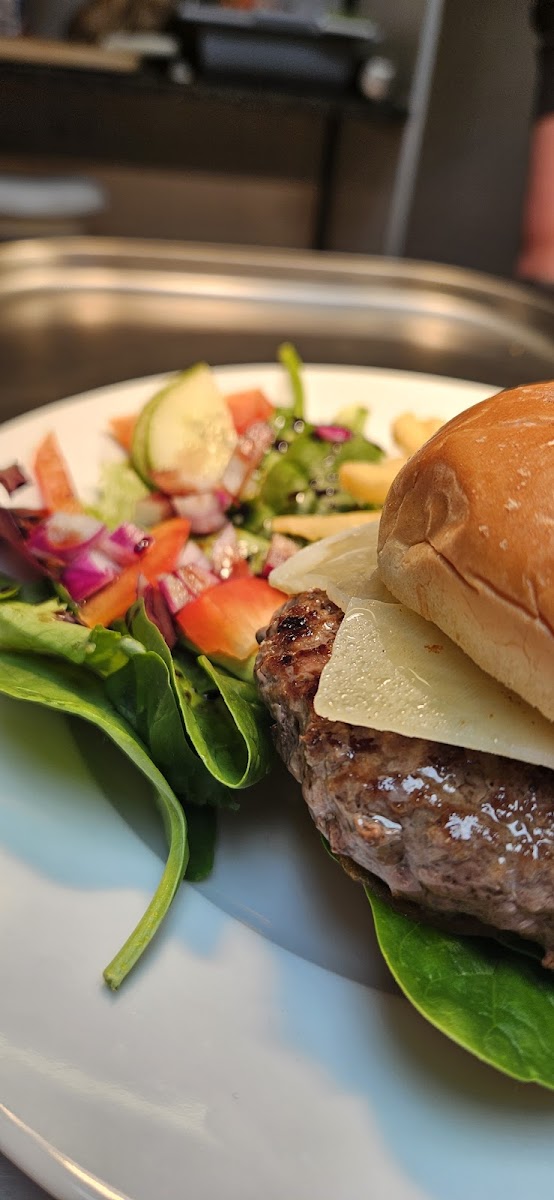 Bunters Cafe & Restaurant-3