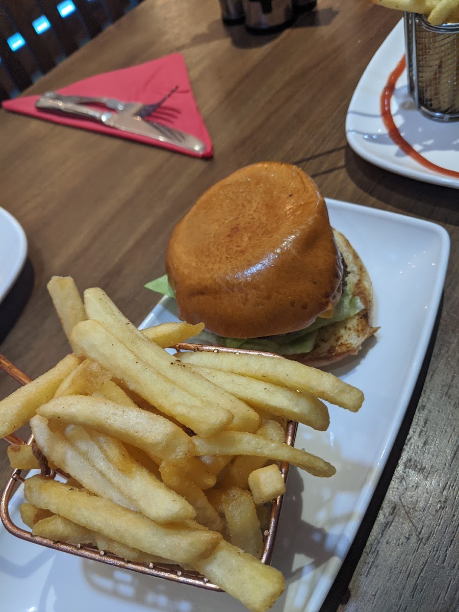 Burger Boulevard-8