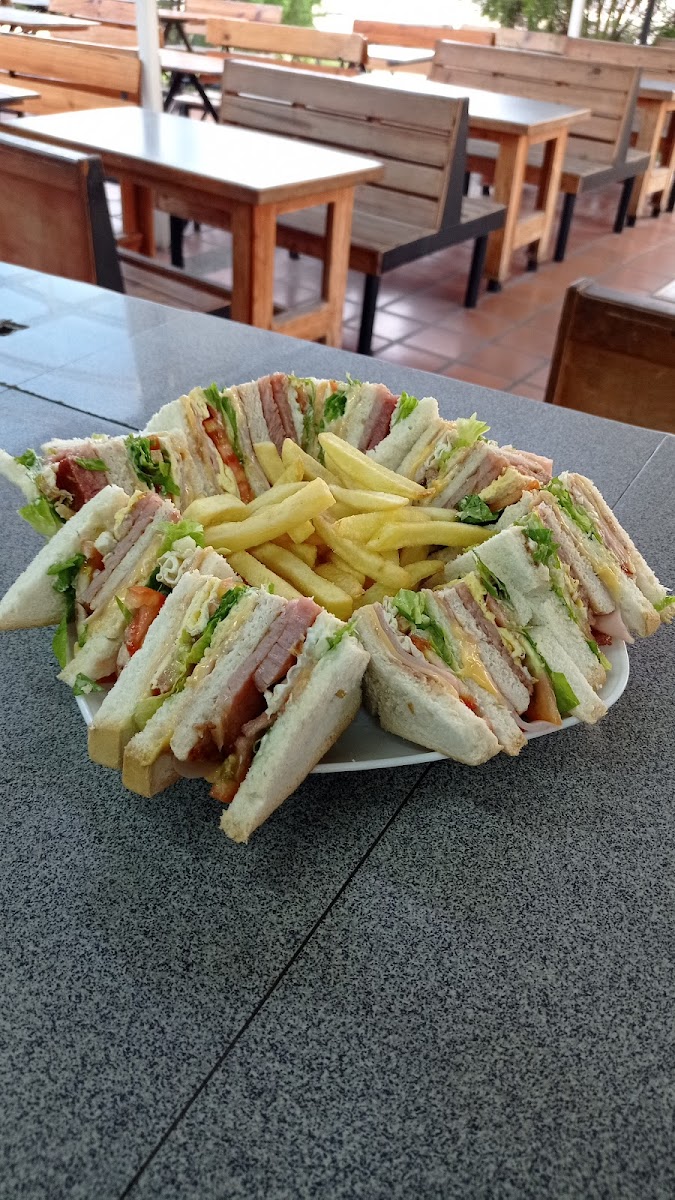 Burger Grill, C.a.-7