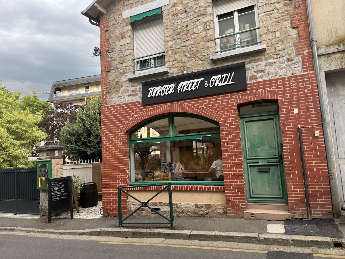 Burger Street & Grill
