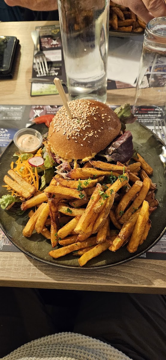 Burger Street & Grill-5