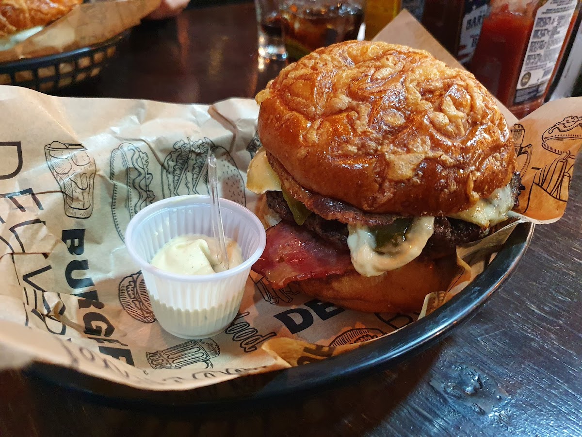 Burgerbravo - Itoupava Central-7