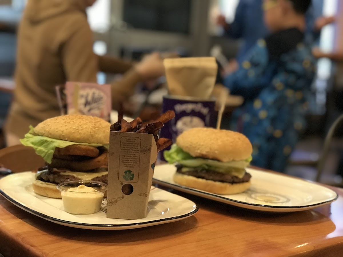 Burgerfuel Manukau-10