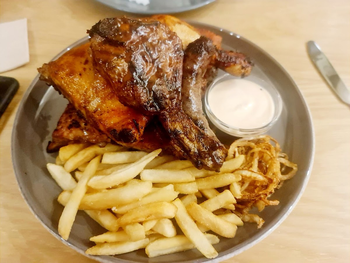 Bushfire Bar & Grill-8