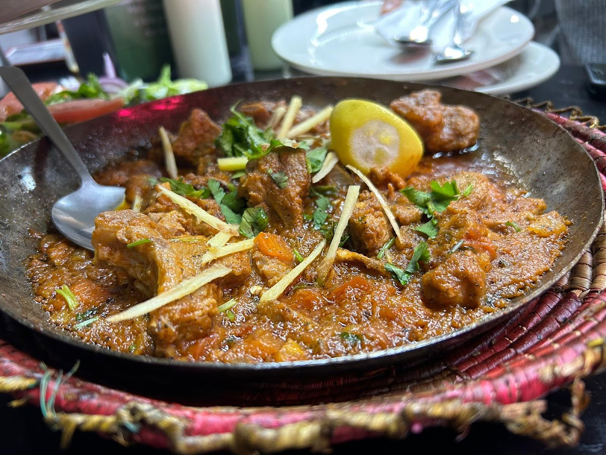 Butt Karahi House-4