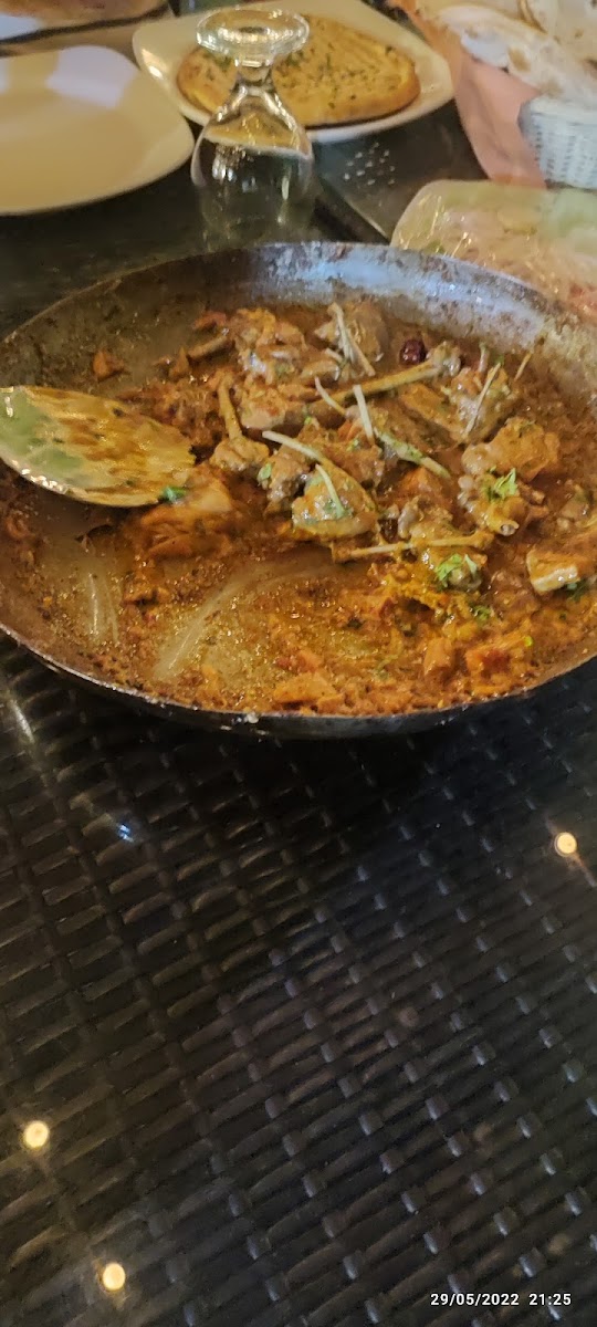 Butt Karahi-9