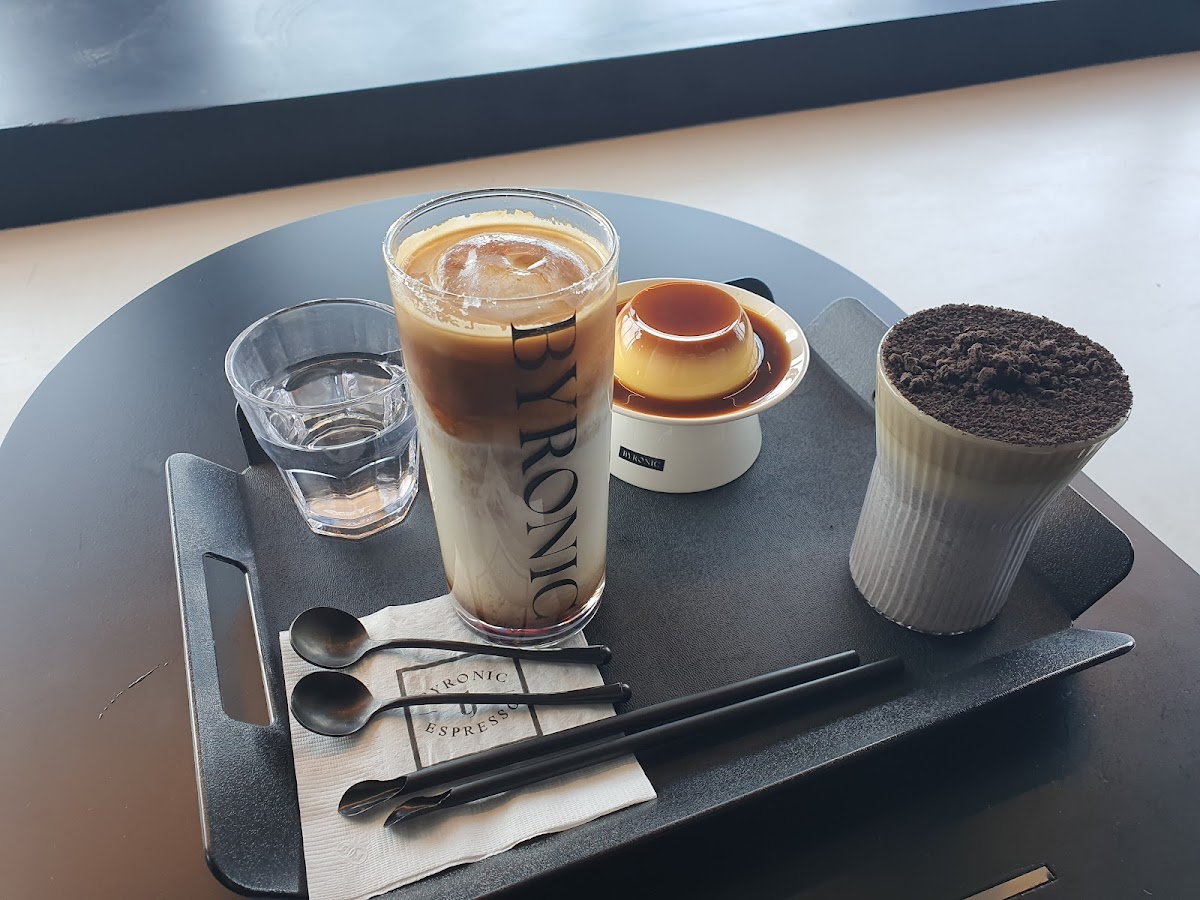 Byronic Espresso Bar Jeju Branch-6