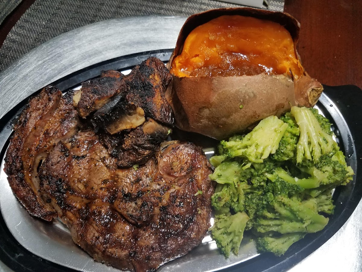 C & E's Restaurant-3
