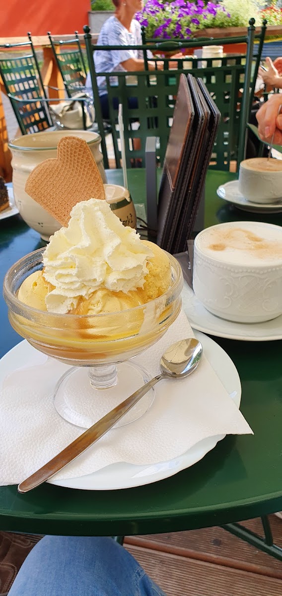 Cafe Am Markt-10