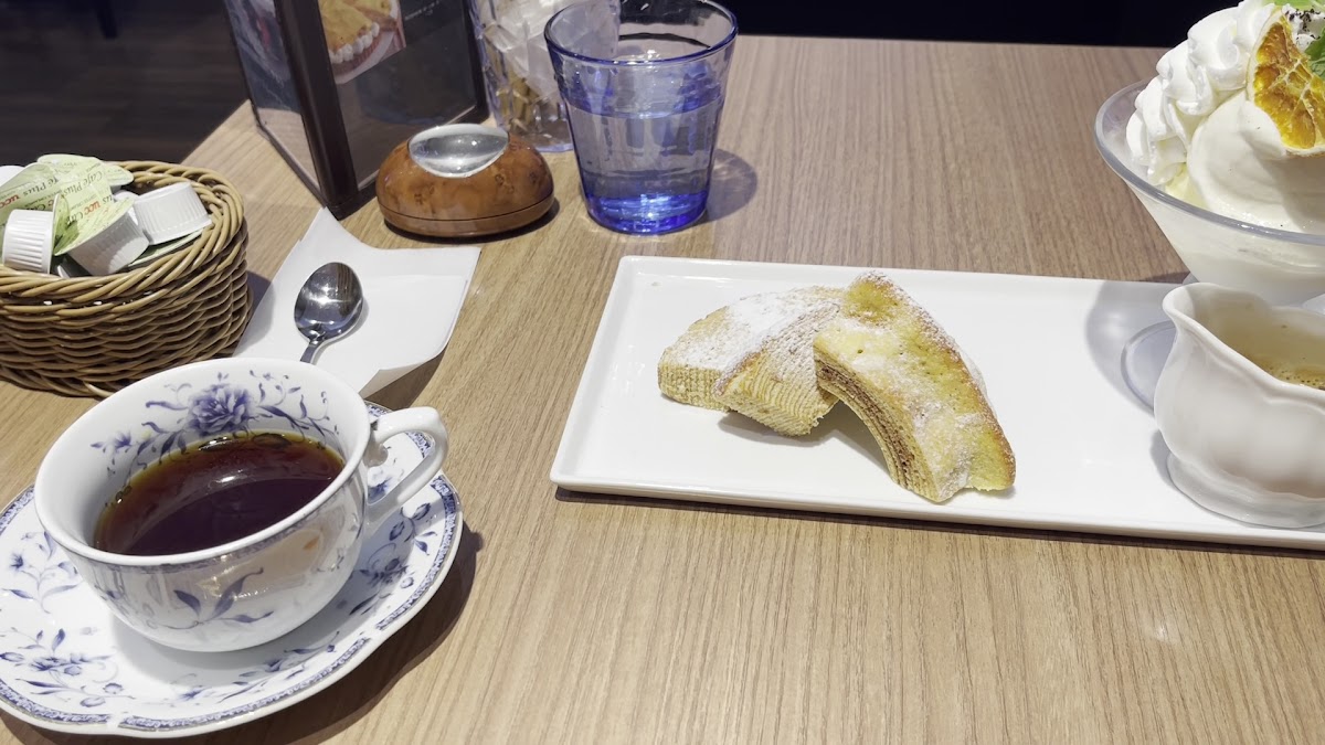 Cafe Aoyama-2
