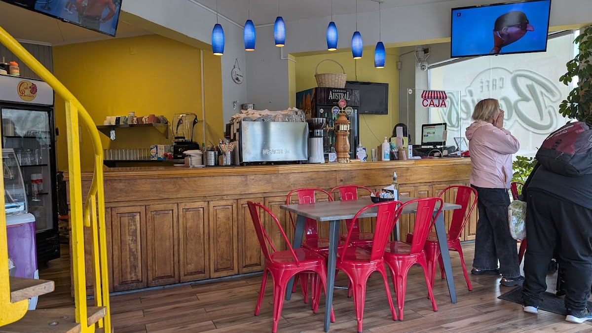 Cafe Bories