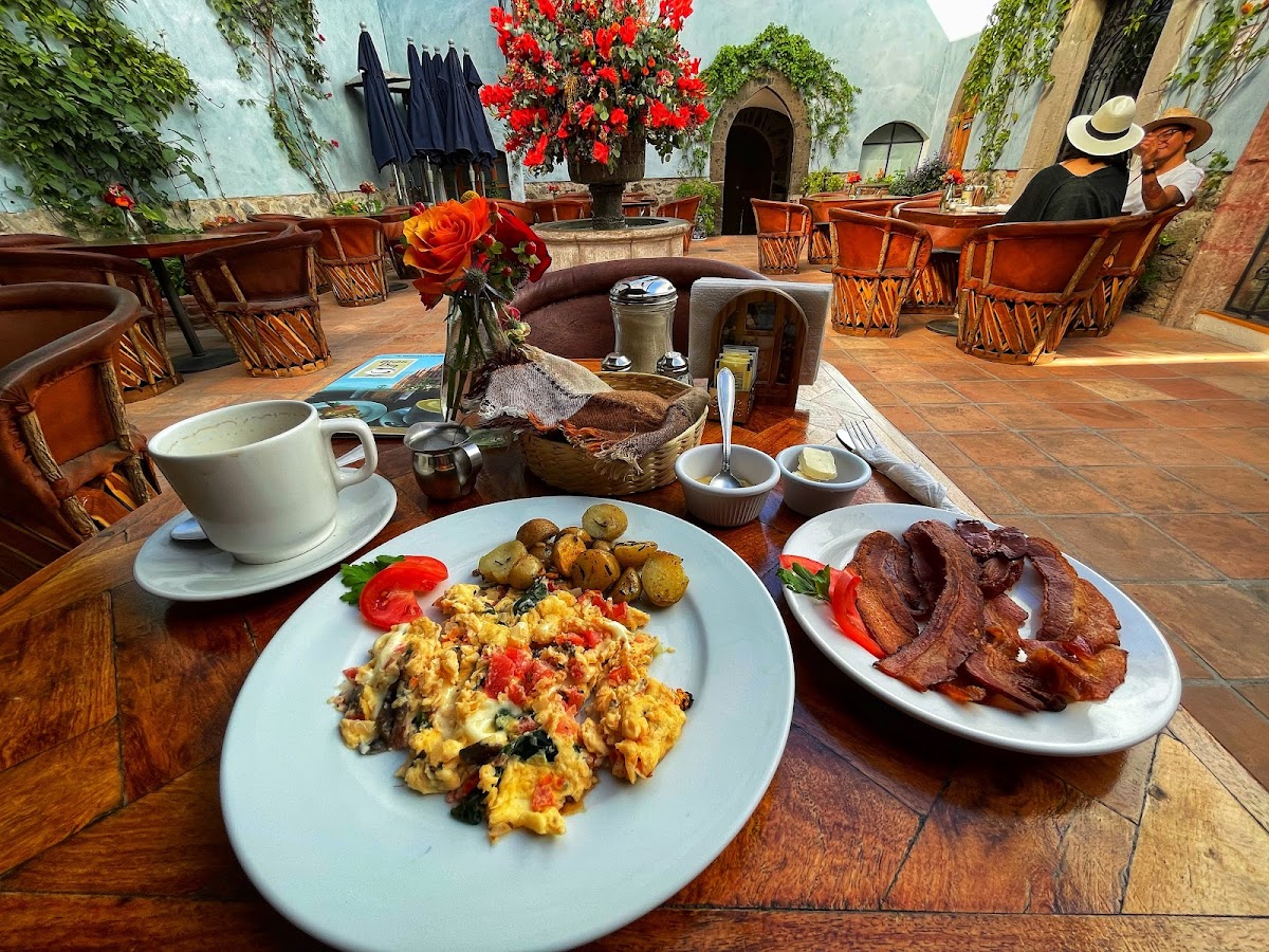 Cafe Buen Dia-10