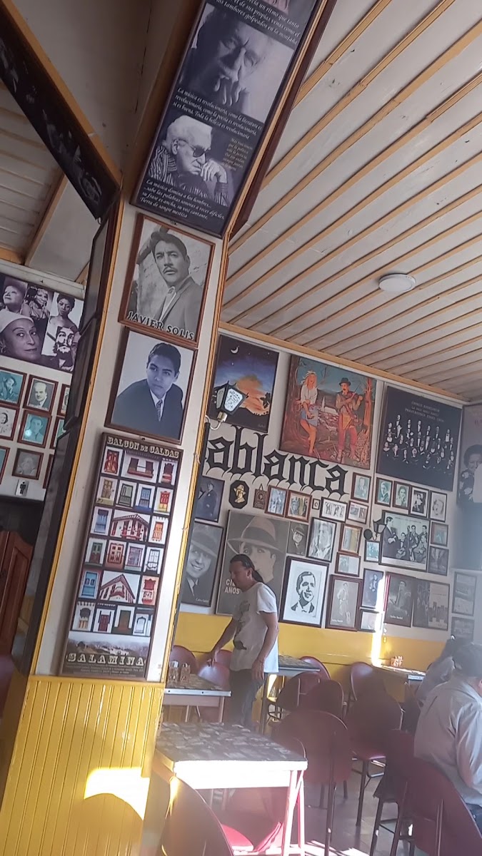 Cafe Casablanca-2