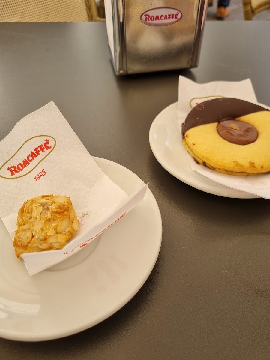 Cafe' Central-10