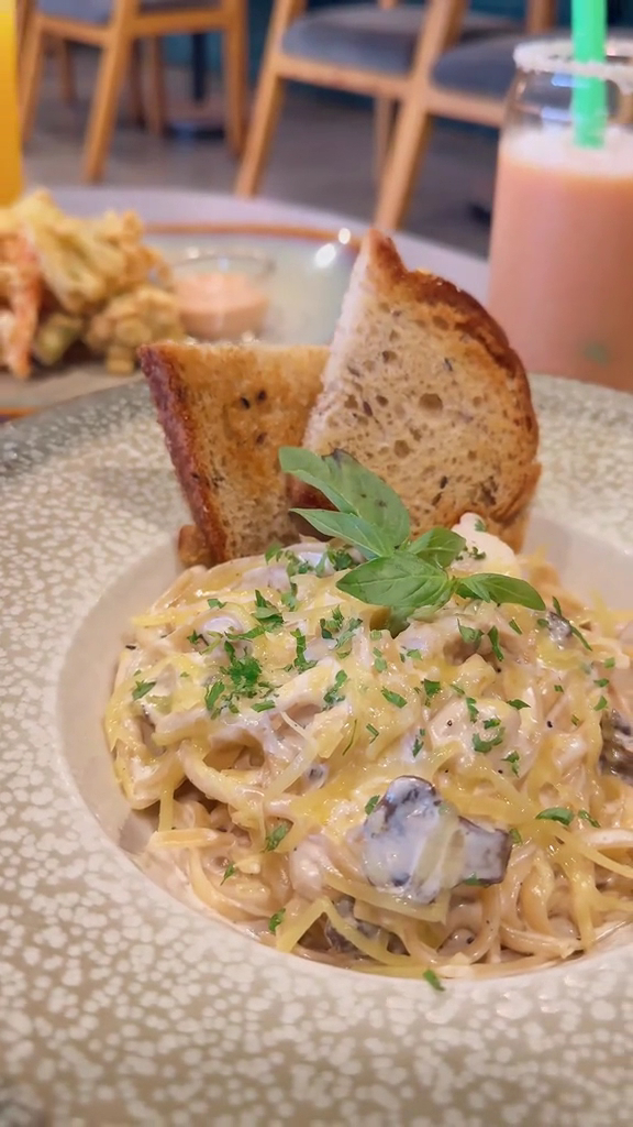 Cafe & Cucina-2