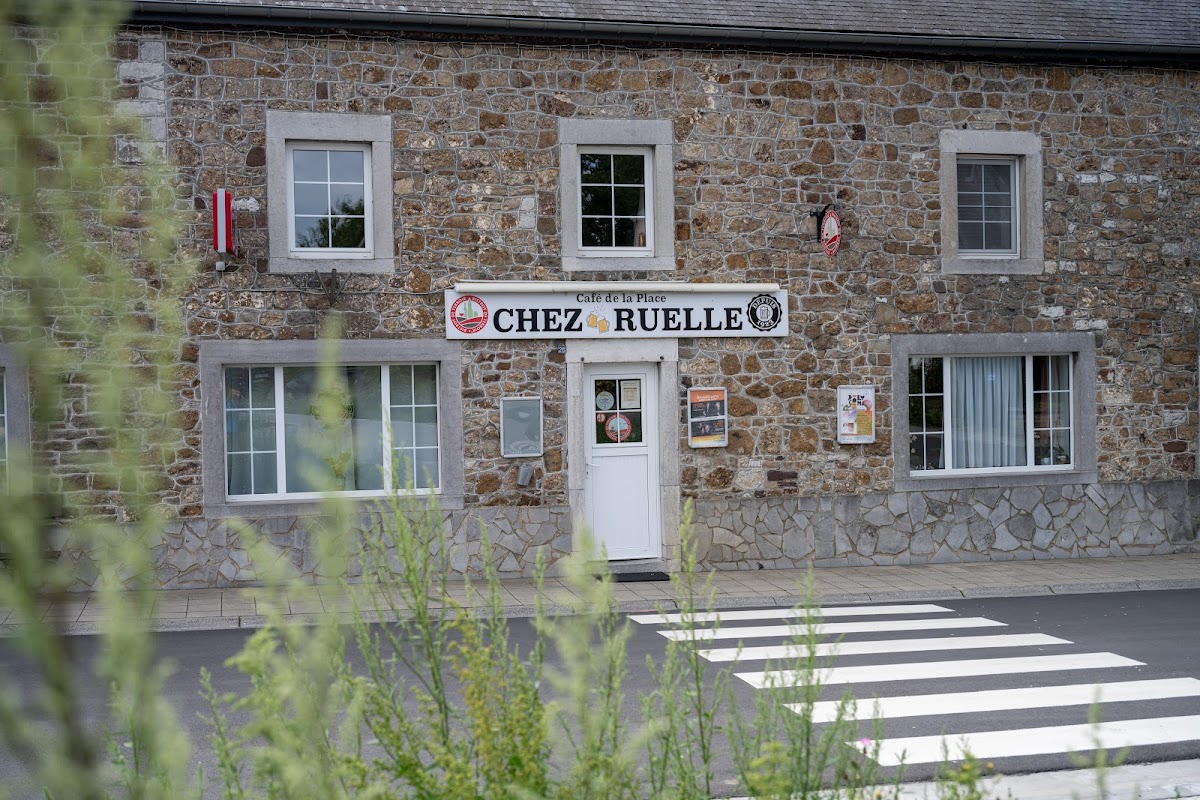 Café De La Place Dit 'chez Ruelle'-3