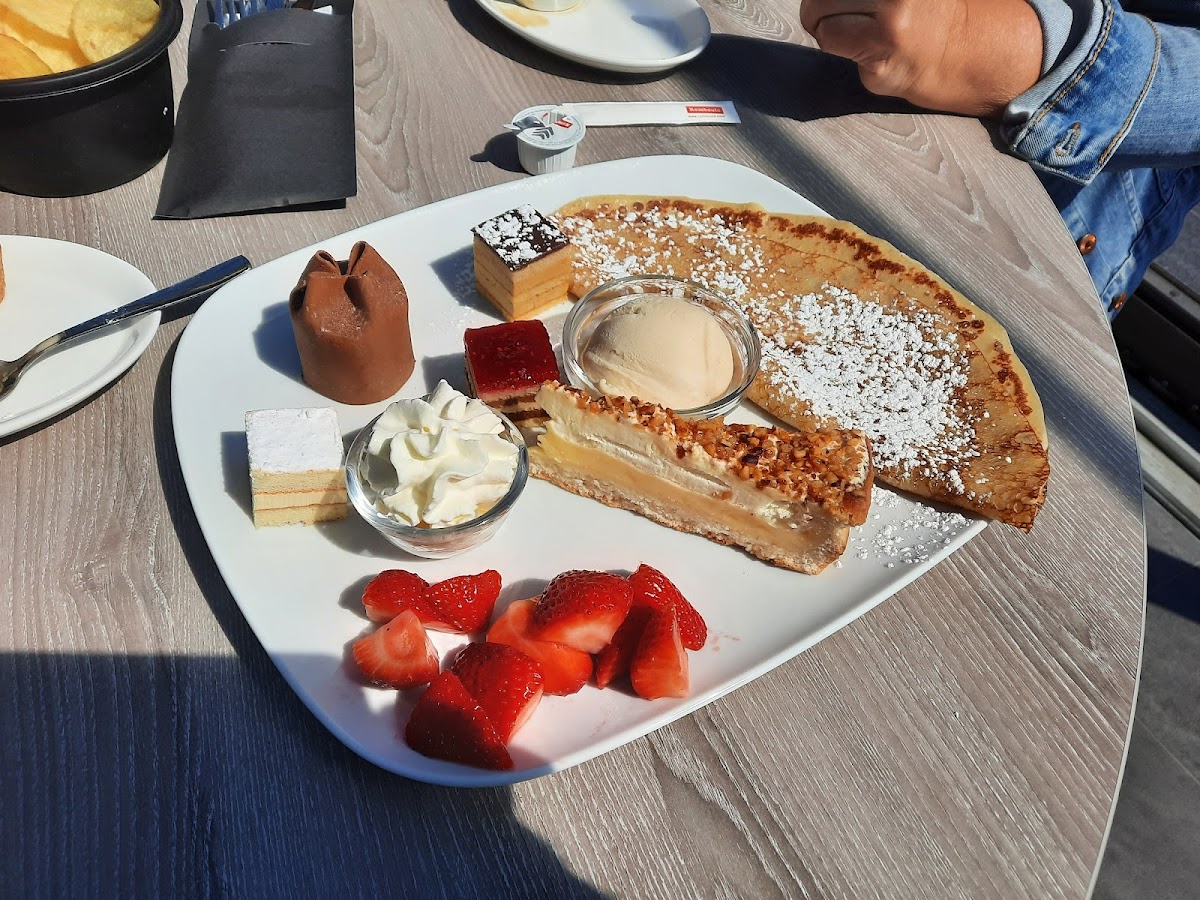 Cafe De Landsman-6