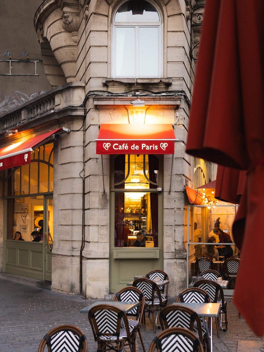 Café De Paris - Chez Boubier 1930