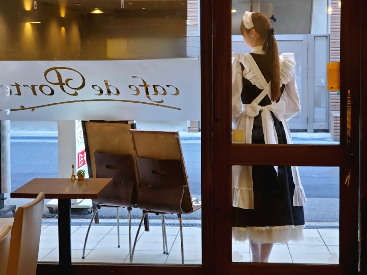 Cafe De Porte