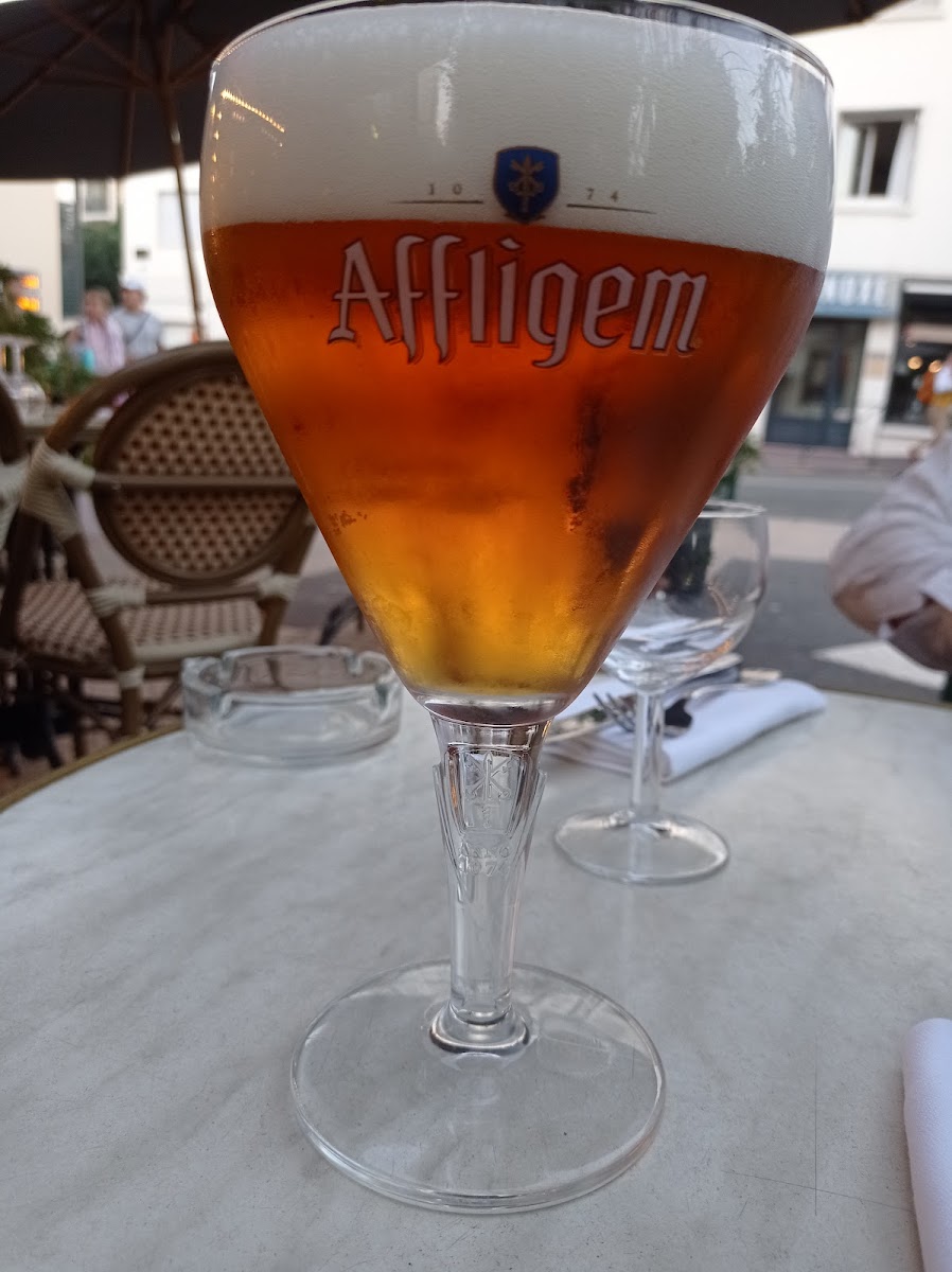 Café Des Artistes Biarritz-6