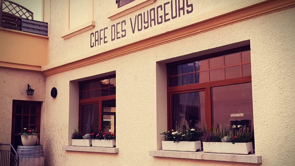 Café Des Voyageurs Noës