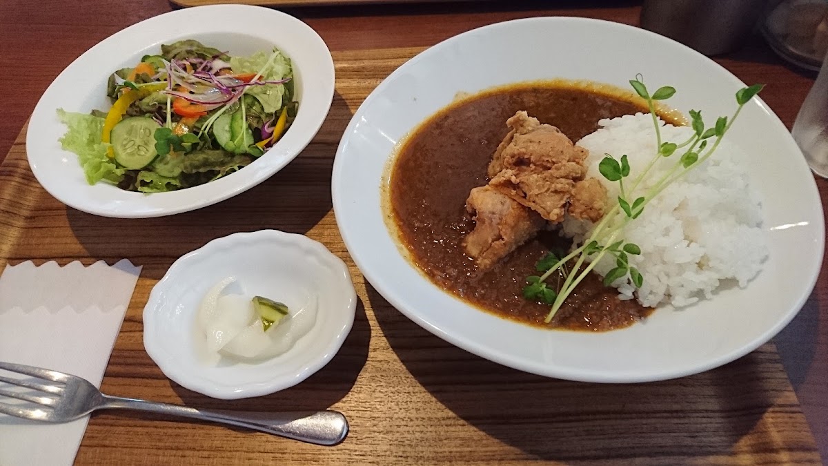 Cafe Dining 806-10