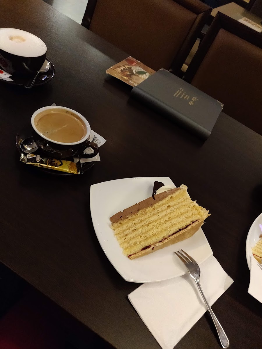 Cafe Dolce Vita-10