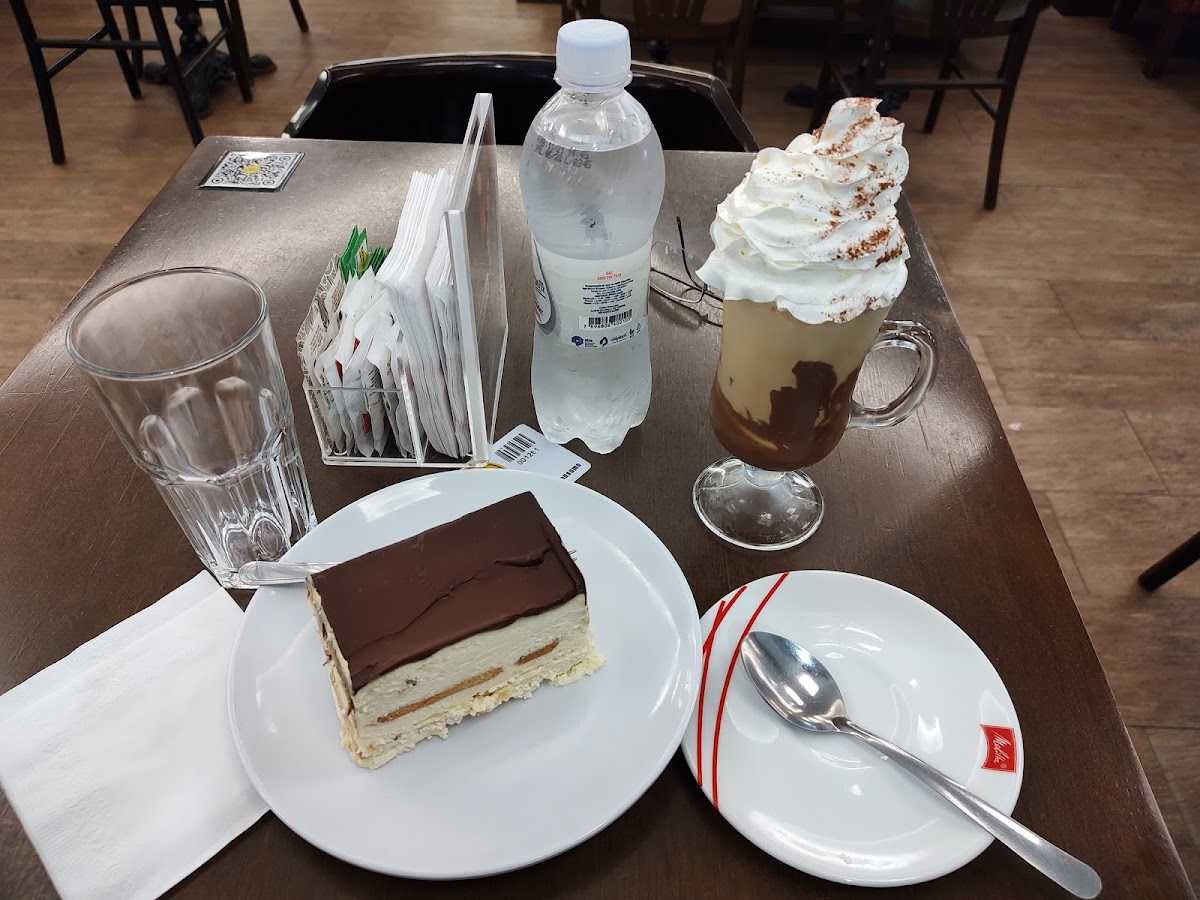 Cafe Du Centre Cafeteria And Doceria-5