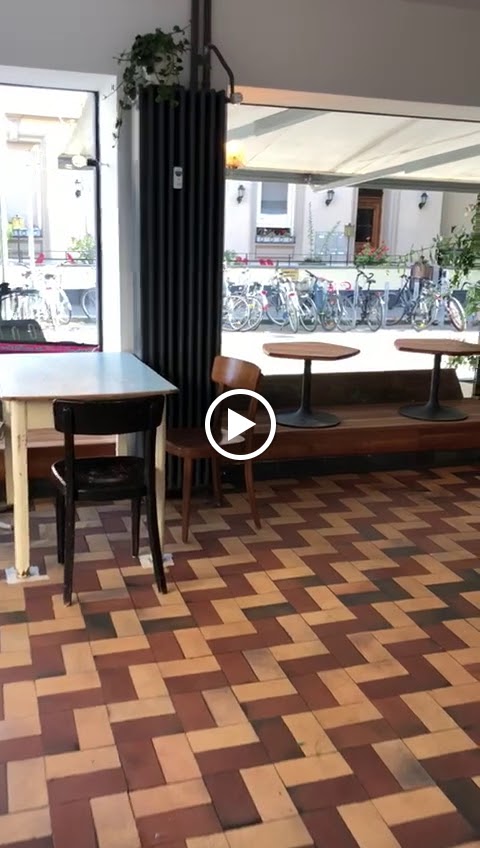 Café Frühling - Kaffeemacher-2